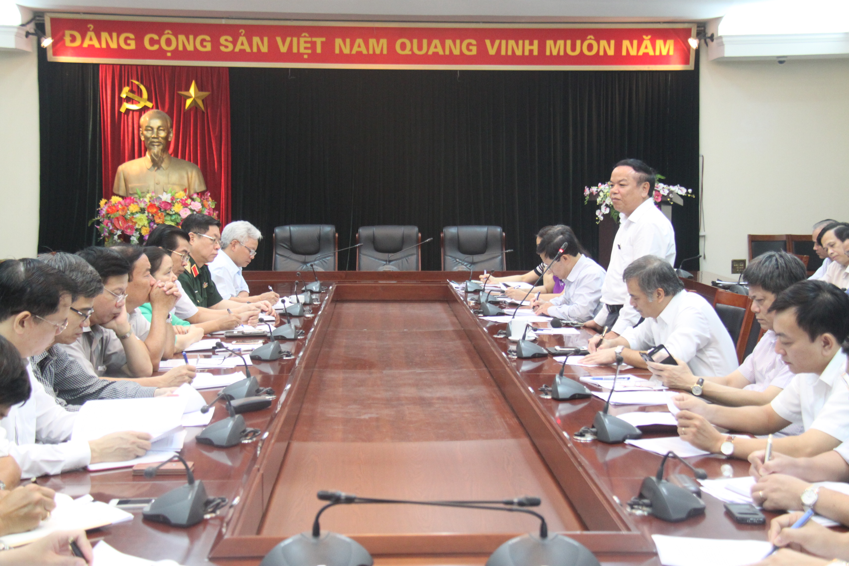Đẩy mạnh việc tổ chức học tập và làm theo tư tưởng, đạo đức, phong cách Hồ Chí Minh