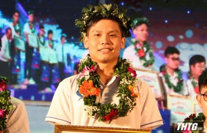 Hầu Quốc Tuấn xuất sắc giành vòng nguyệt quế “Đường đến vinh quang” năm thứ XIII
