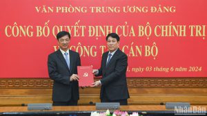 Lễ trao Quyết định điều động, bổ nhiệm Chánh Văn phòng Trung ương Đảng