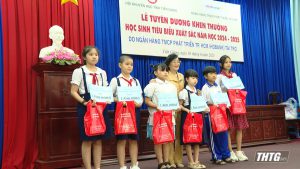 Hội Khuyến học tuyên dương học sinh giỏi, tiếp sức học sinh hiếu học